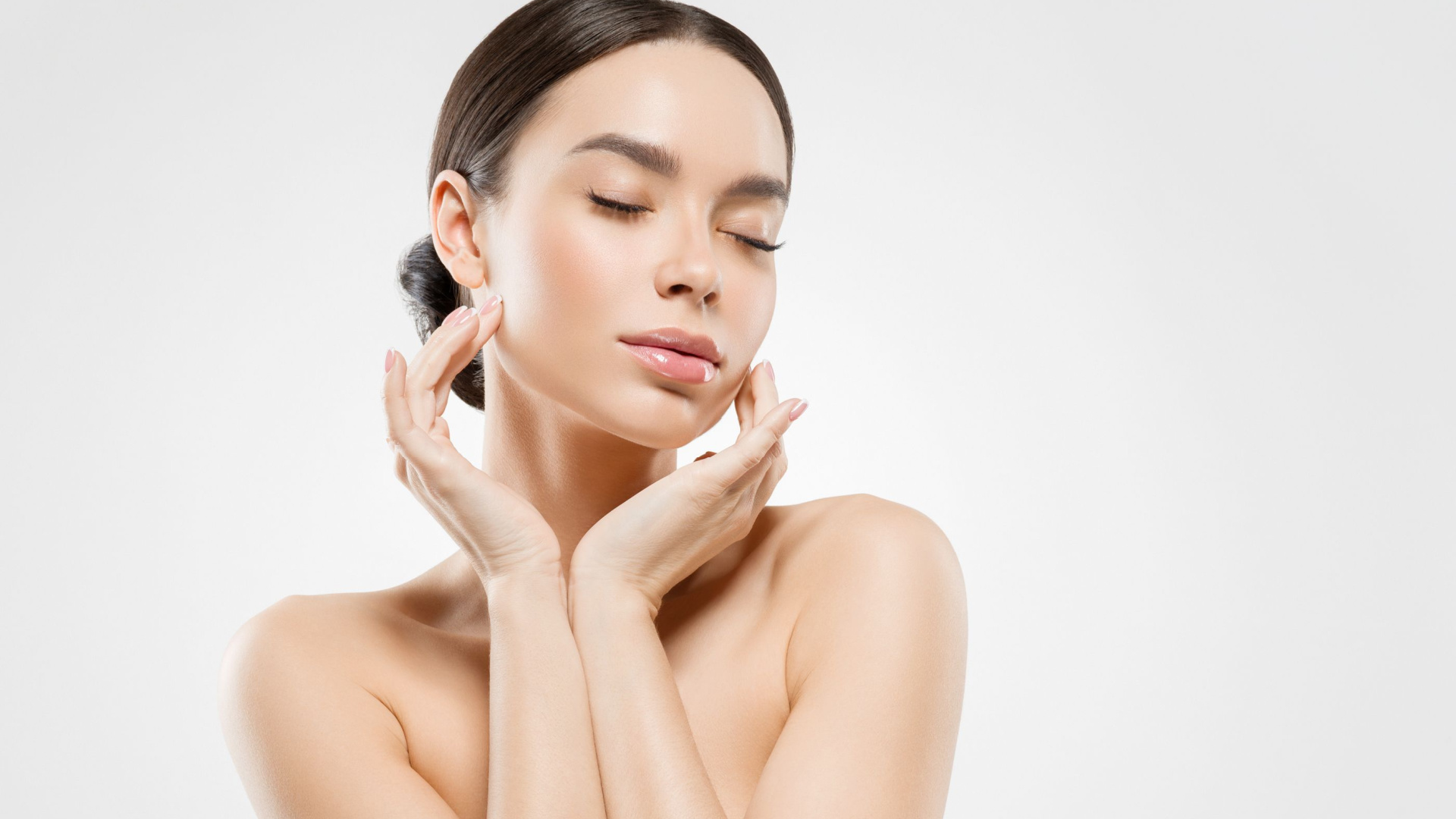 woman posing after Juvederm